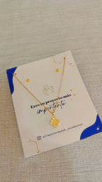 Collar trébol con cristales presentación