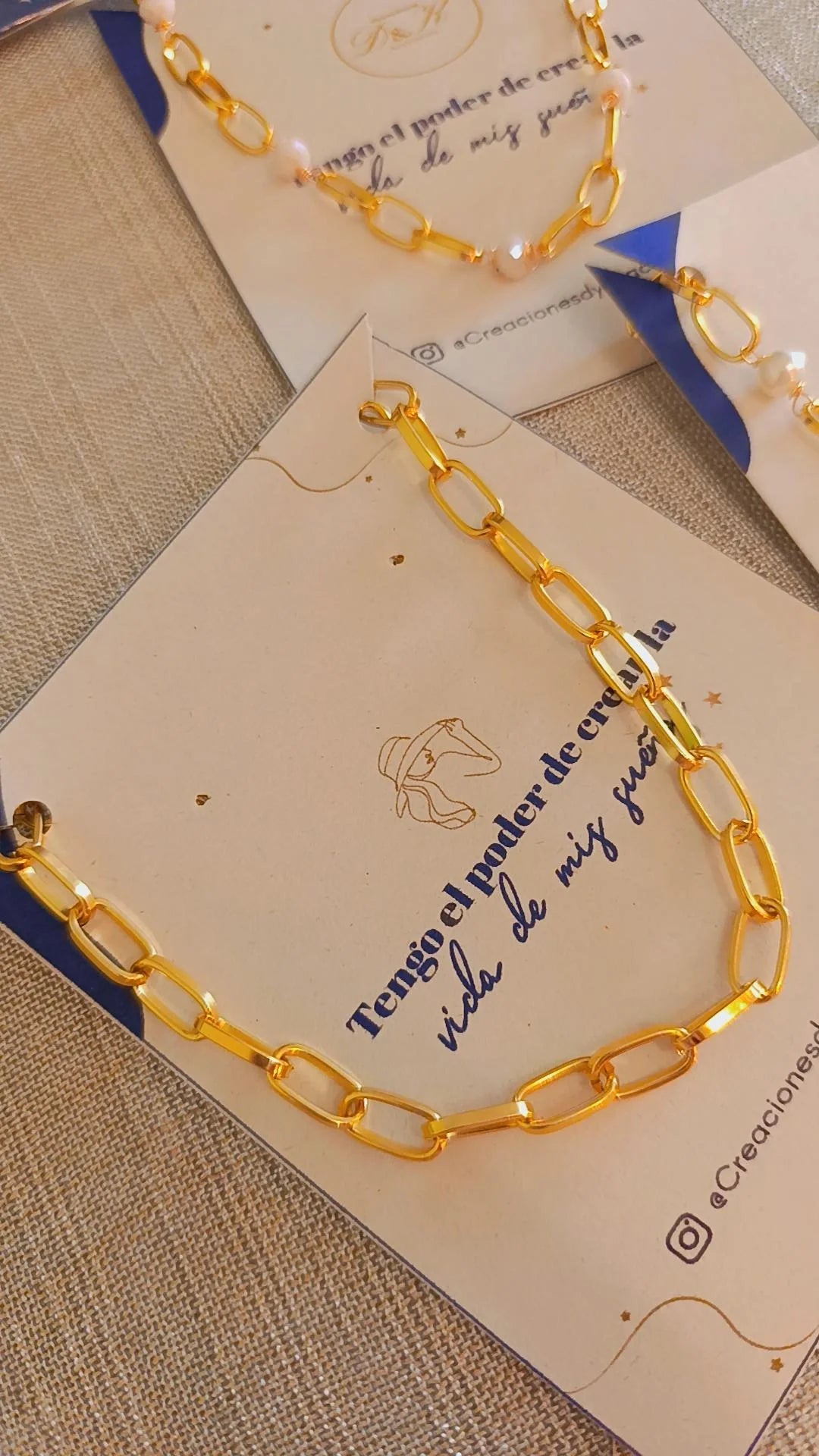 Choker de Cadena Dorada