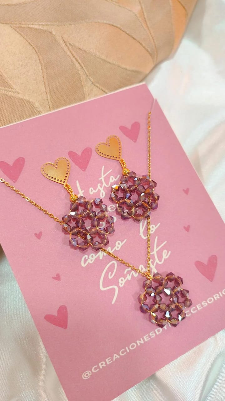 Set collar y aretes tejido murano lila