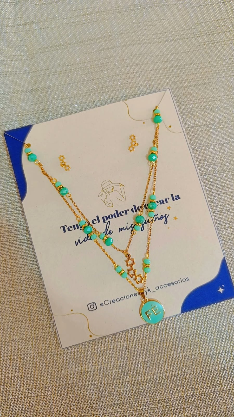 Collar doble murano turquesa con medalla Fe