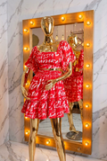 Set Aura Botanical Rojo Letras crop top y falda con volantes