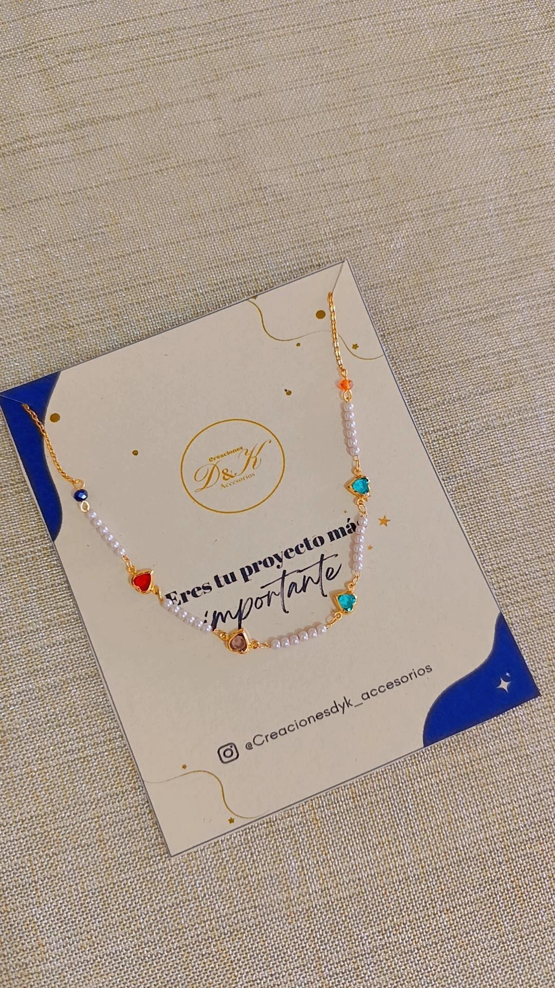 Choker de corazón y perlas